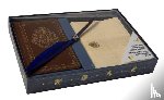 Insight Editions - Harry Potter: Hogwarts' School of Witchcraft and Wizardry Desktop Stationery Set