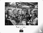 Schawe, H. W. - Tapas y Vino Kalender 2027 - Wandkalender | Fotokalender Spanien 42x55 cm- Fotokunstkalender schwarz-weiss mit Motiven aus Spanischen Bars.