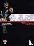 Wagner, John, Mills, Pat - Judge Dredd: The Complete Case Files 01