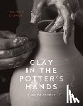 Glyer, Diana Pavlac - Clay in the Potter's Hands: Revised and Expanded
