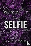 Cove, Kay - Selfie