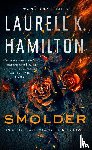 Hamilton, Laurell K - Hamilton, L: Smolder