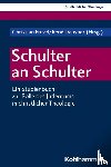  - Schulter an Schulter