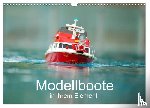 Quentin, Thomas - Modellboote in ihrem Element (Wandkalender 2026 DIN A3 quer), CALVENDO Monatskalender