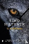 Hiltunen, Simo - In wolfskleren - Een journalist onderzoekt een golf van gezinsmoorden. Maar wat als blijkt dat de dader heel iemand anders is?