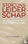 Macrander, Fief - Stoïcijns leiderschap