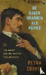 Couvée, Petra - De dagen branden als papier