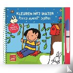 Amant, Kathleen - Kleuren met water. Anna speelt buiten