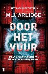 Arlidge, M.J. - Door het vuur