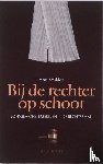 Smulders, Hans - Bij de rechter op schoot