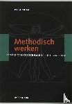 Winkelaar, P. - Methodisch werken - inleiding tot methodisch handelen met en voor mensen