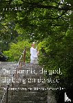 Albers, Ineke - De monnik, de god, de berg en de stad