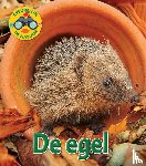 - De egel, Speuren in de natuur