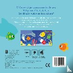  - 5 kleine visjes (kartonboek met puzzelstukken aan koord)