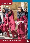 Blankevoort, Eefje, Nia, Nafiss, Jafari, Peyman, Van der Linden, Heleen - Te gast in Iran - Maak kennis met het echte leven!