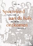 Huitzing, An - Spartelend aan de fuik ontkomen