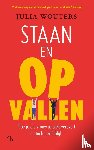 Wouters, Julia - Staan en opvallen
