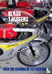 Tjassens, Klaas - With the camera in the paddock