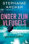 Archer, Stephanie - Onder zijn vleugels