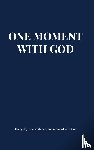 En Cadeaus, Boeken - One moment with God - Christian prayer writing book for men, woman, young adults