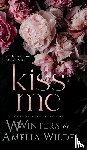 Winters, W., Wilde, Amelia - Kiss Me
