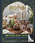 Charlier, Jim - Harry Potter: Herbology Magic: Botanical Projects, Terrariums, and Gardens Inspired by the Wizarding World